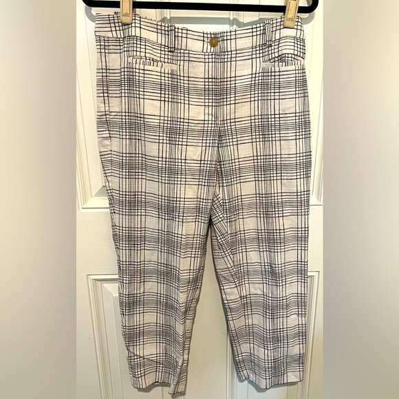 Ann Taylor Black & White Plaid Petite Curvy Fit Cotton Blend Size 8P Trousers - Picture 1 of 15